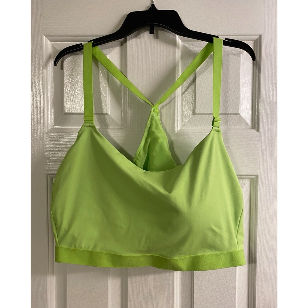 Old Navy PowerSoft Go Dry Sports Bra